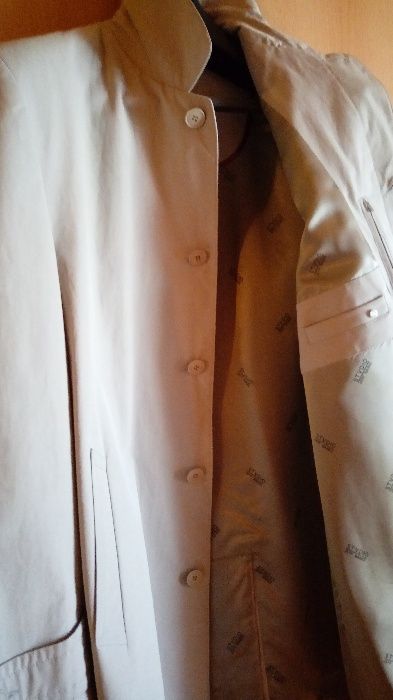 Markowy płaszcz - prochowiec włoski