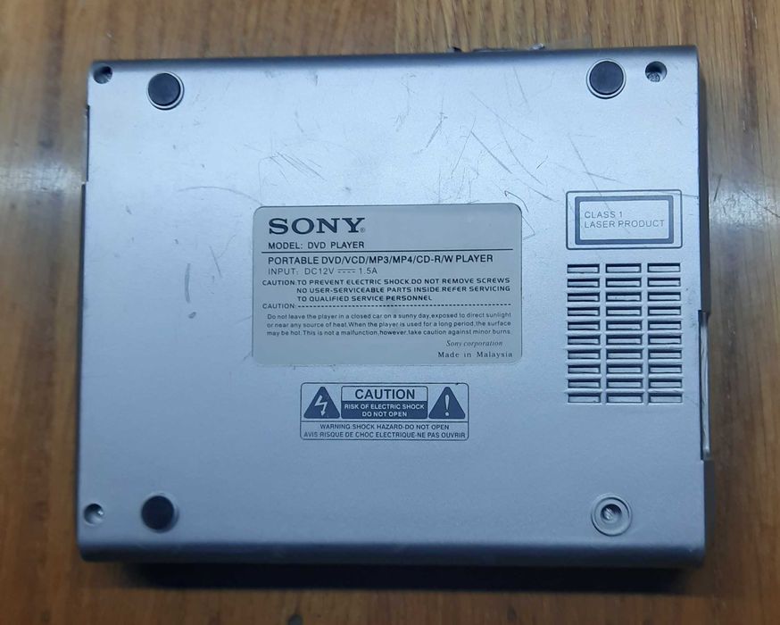 DVD плеер SONY портативный