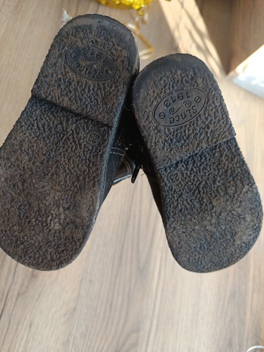 Buty za kostkę, botki, zimowe kozaczki dla dziewczynki r 23