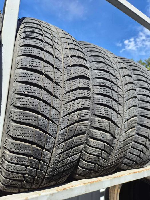 Зимові шини Bridgestone