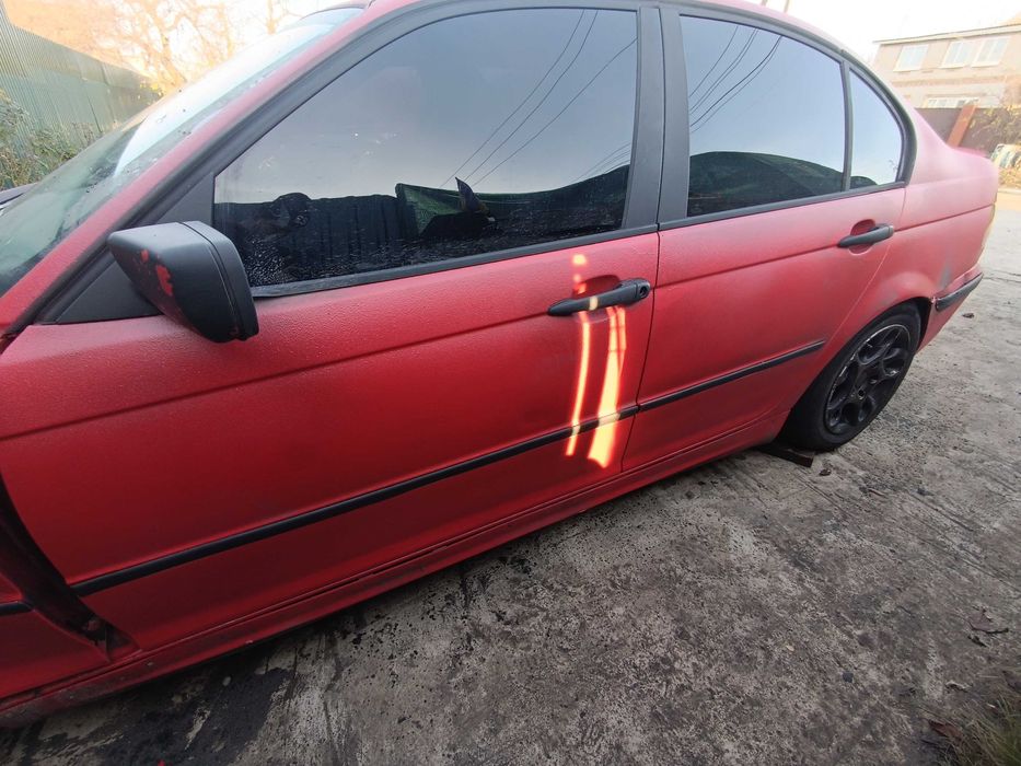 Двери БМВ Е46 Дверь на BMW E46 318 Можно в сборе Дверь