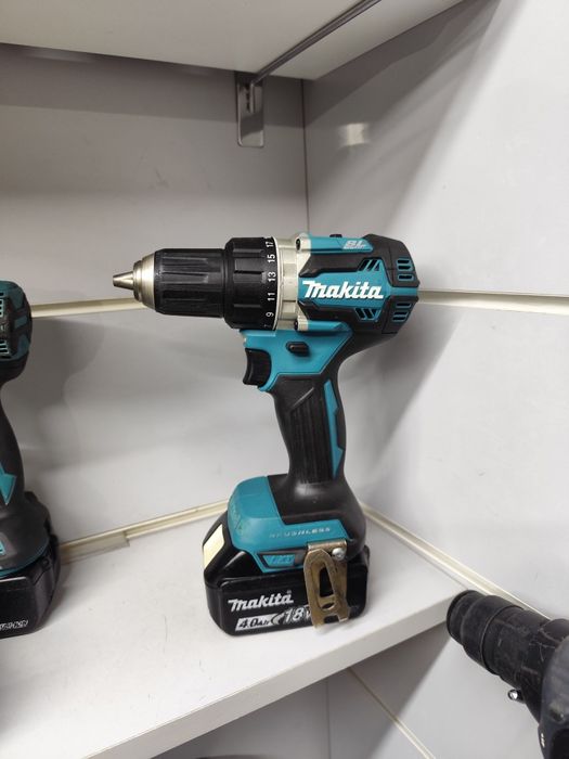 Makita DDF 484 безщітковий акумуляторний шуруповерт Макіта оригінал