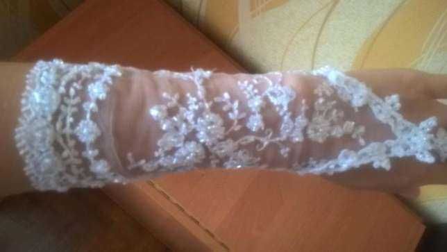 весільні ювелірні вироби та прикраси