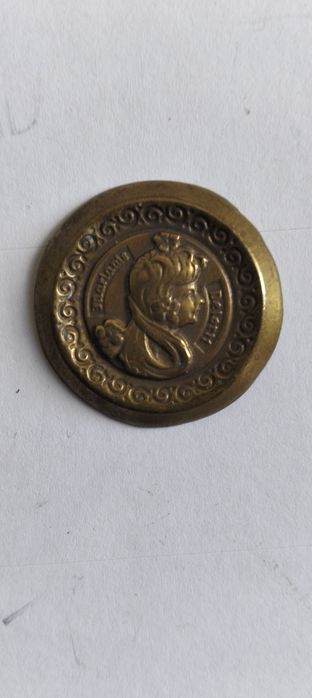 Capa de botão ou cráchat em bronze