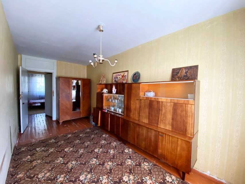 Продаю 3-кімнатну квартиру в районі ПТЗ, вул. Південна.ц6