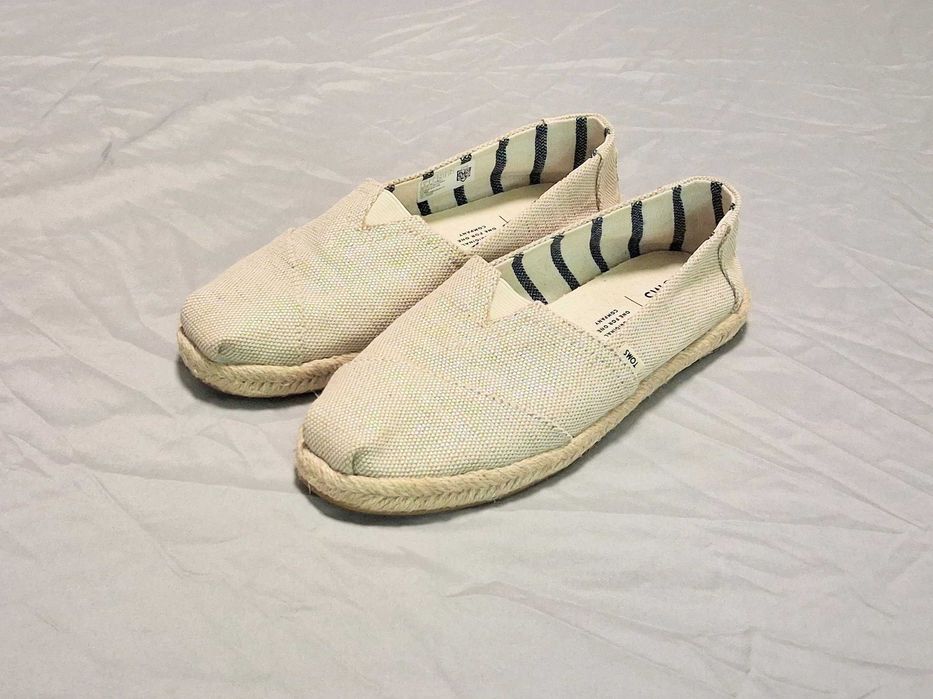 TOMS Alpargata EU36,5 US6 еспадрилї бежеві мерехтливі