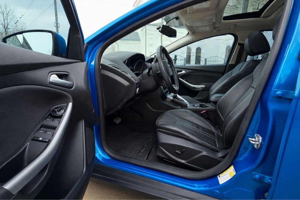 Ford Focus SE  2014 модельний рік