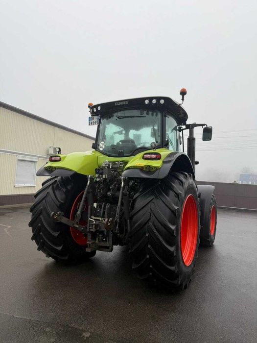 Трактор Claas Axion 810 2013