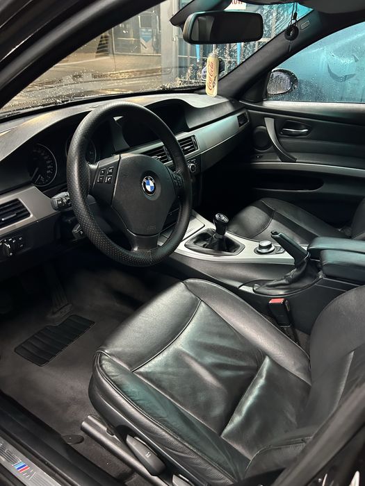 Bmw e90 320d 163km Mpakiet **ZAREZERWOWANA**