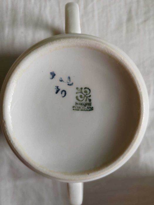 Komplet bulionówek - bulionówki porcelana Włocławek - dla 4 osób