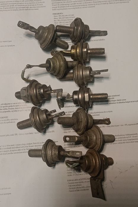 Радиодетали б у .диоды транзисторы резисторы