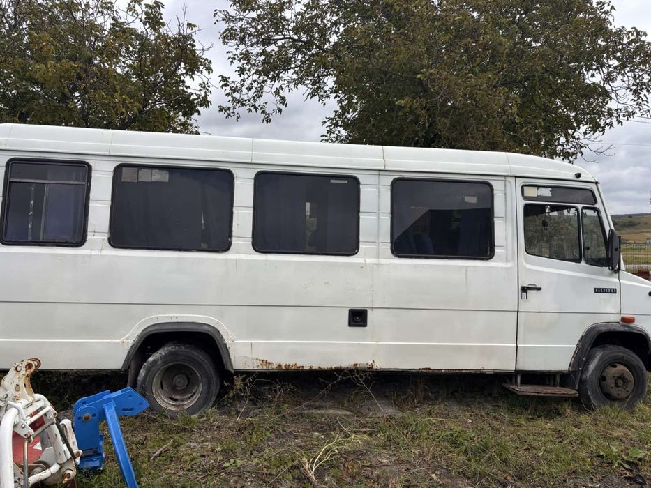 Mercedes-Benz T2 1995 609D