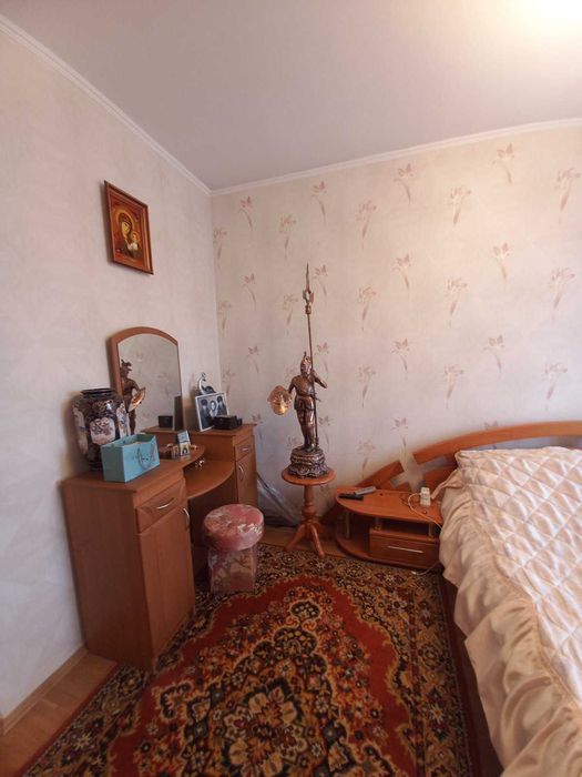 Продам 4-кім квартиру АВТОНОМНЕ ОПАЛЕННЯ. вул. Небожинського.