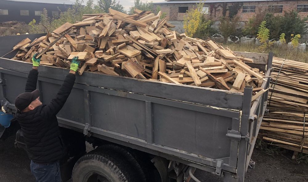 Дрова ,обрізки ,та рубані ,рейка,обапл