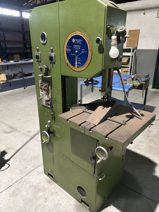 Serra de fita / serrote como nova