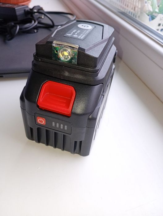 Павербанк для ноутбука телефона акб инструмент