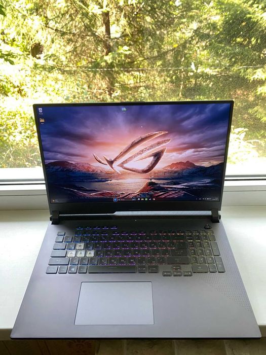 Ігровий ноутбук ASUS ROG Strix G17 17.3" / Ryzen 7 / RTX 3060 / 32GB / 1.5TB SSD