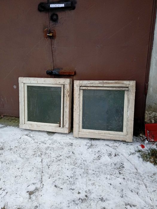 Okno drewniane 75 x 75 cm