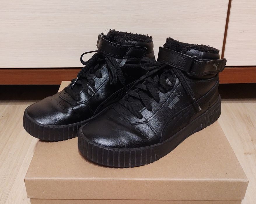 Buty damskie z kostkę, sneakersy / Puma Carina Mid 2.0, skóra