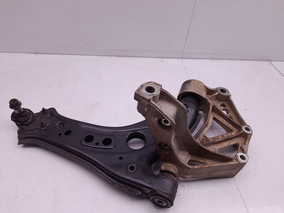 Braço de suspensão frente direito VOLKSWAGEN Polo (9N)