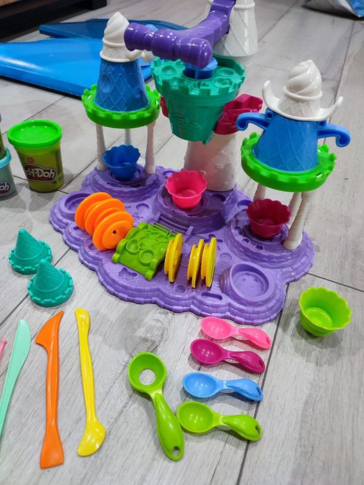 Zestaw ciastoliny Play doh lodziarnia akcesoria