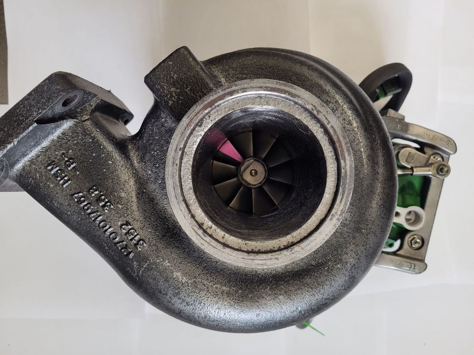 John Deere RE553166,DZ102071 turbosprężąrka regenerowana