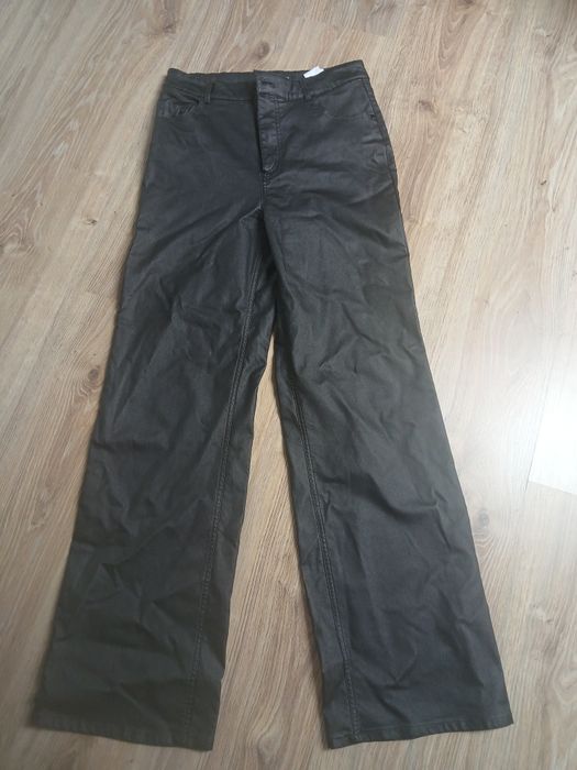 Czarne woskowane spodnie rozszerzane dzwony sinsey r.M