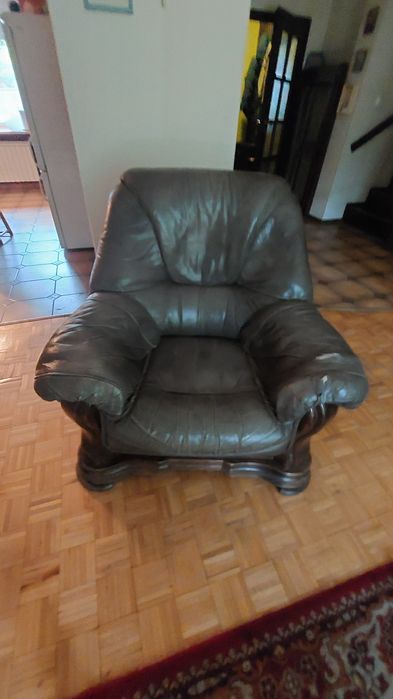 Komplet wypoczynkowy (sofa + 2 fotele)  skóra/drewno