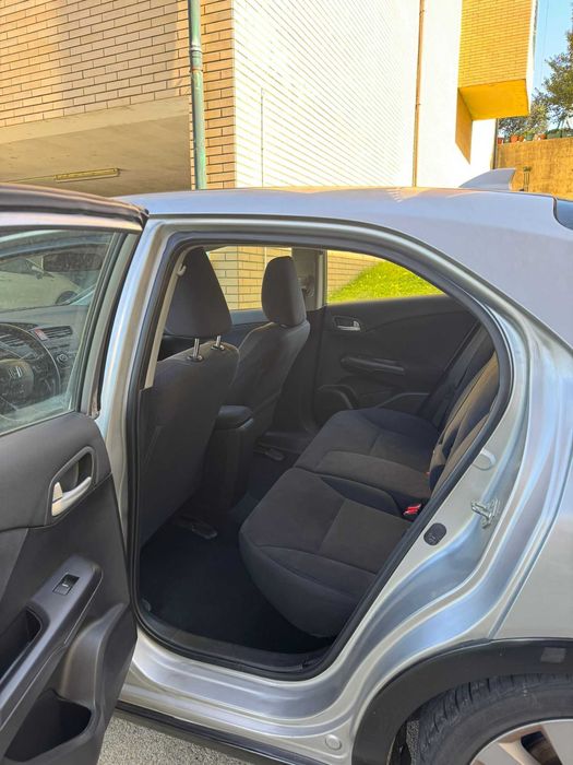 Honda Civic 1.6 i-DTEC Diesel - 13