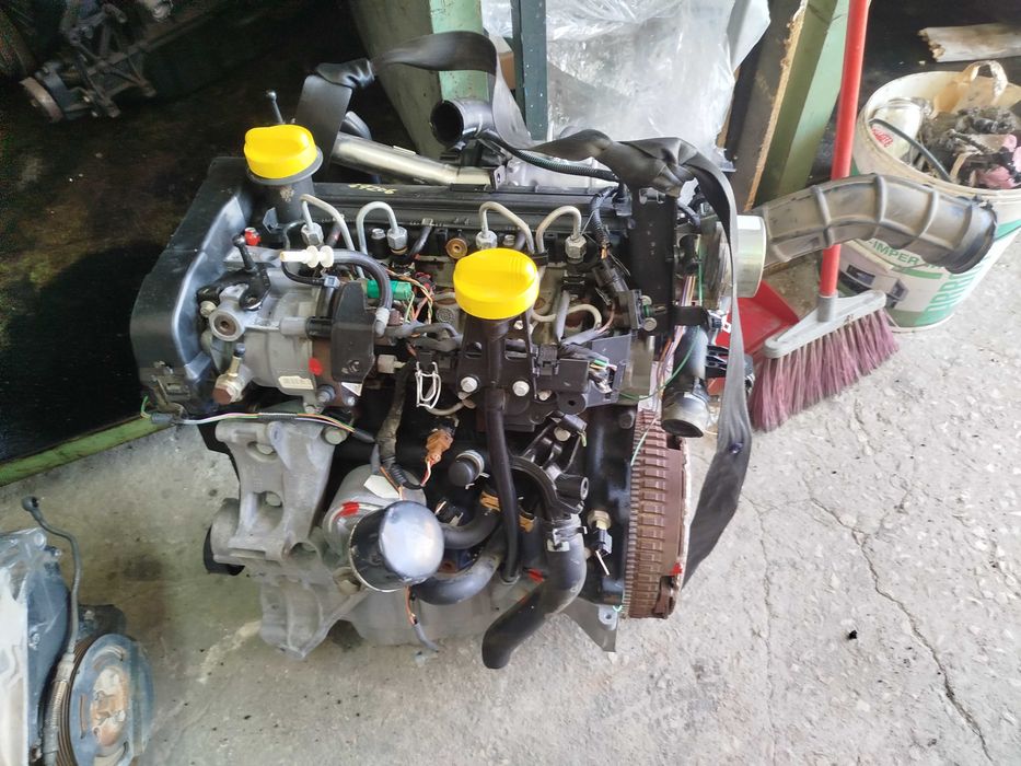 Motor Renault 1.5dci k9k 750 82cv modus clio 3 arranque atras