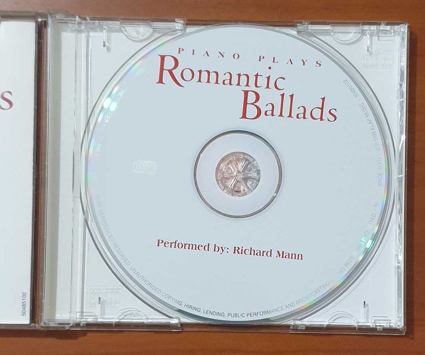 CD - Piano Plays - Romantic Ballads