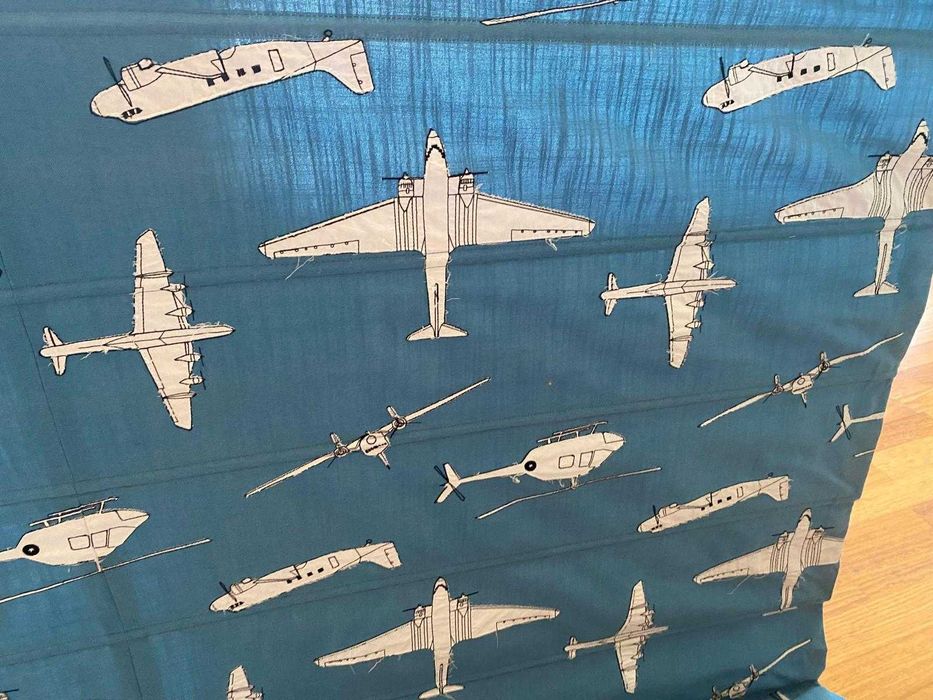 Estore Estilo Romano Infantil por Medida (Padrão Aviões/Helicópteros)
