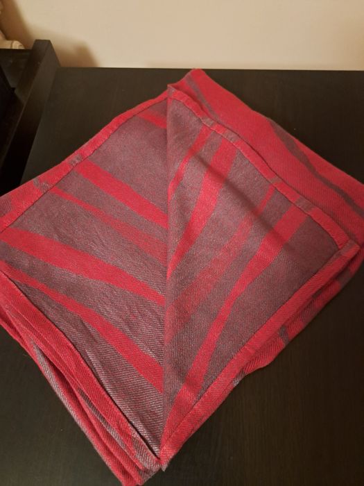 Kocyk cienki mały czerwono - szary/nowy