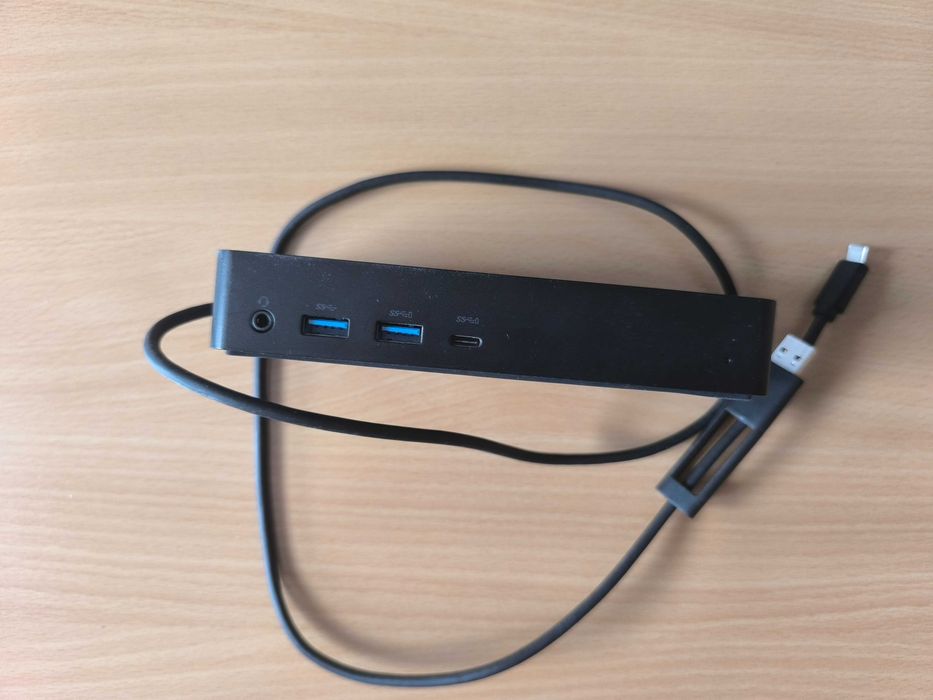 Stacja dokująca DELL D6000 (uszkodzona)