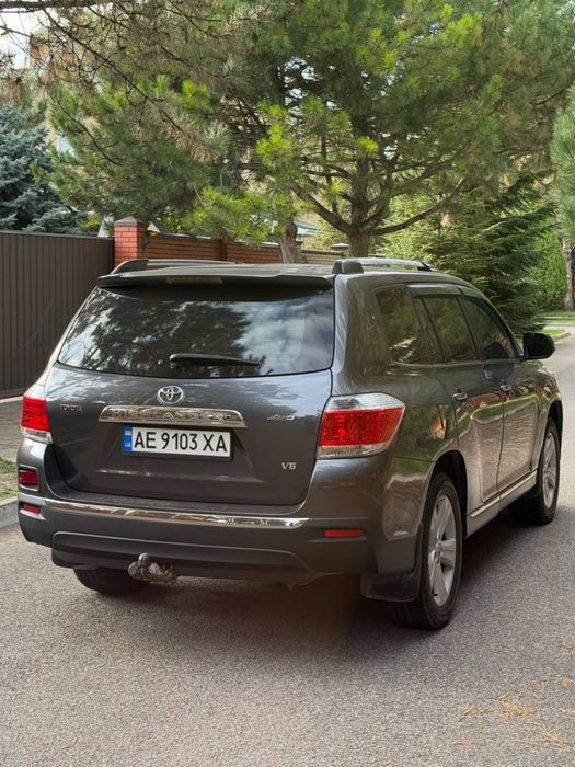 ПРОДАМ Toyota Highlander