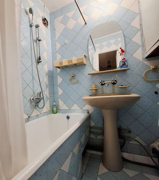 Сдам 2-ком. квартиру по Автозаводской.