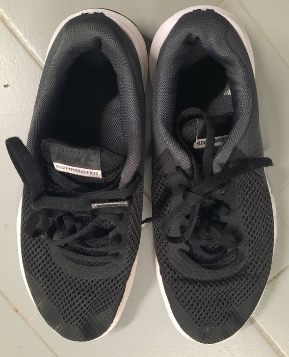 Sapatilhas pretas Nike Flex Experience RN5