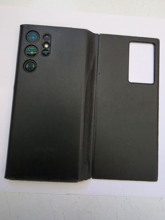 Samsung S22 ultra preto