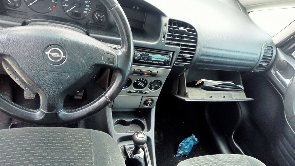 Temos para peças Opel Zafira Gasolina