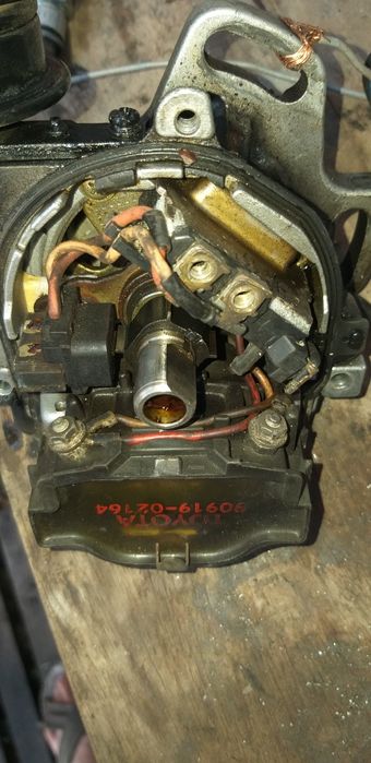 Трамблёр Тойота  Toyota  1.3  2E