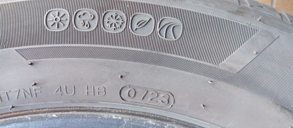 Kankook kinergy 4S. 225/60/18 rok 23