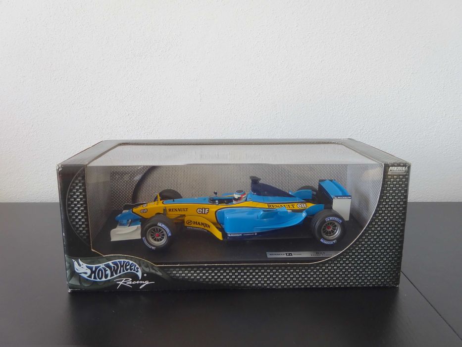 1:18 HotWheels Renault R23 F1 Jarno Trulli