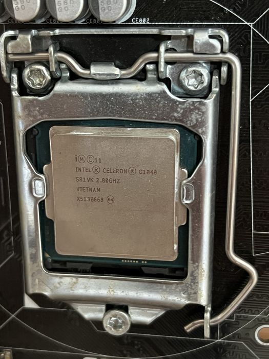Легендарна материнська плата ASRock H81 Pro BTC + Процесор з графікою + Кулер! Всього 750 грн!