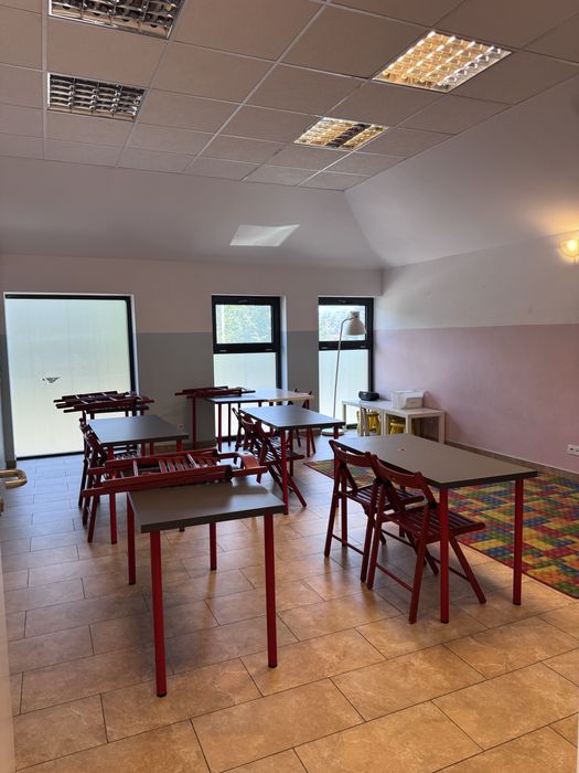 Lokal uslugowy na  1 pietrze