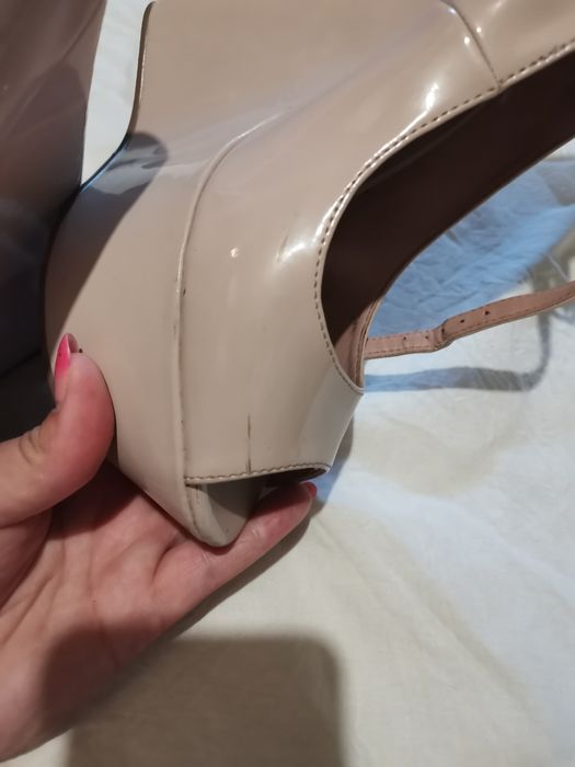 Жіночі туфлі. Б/у