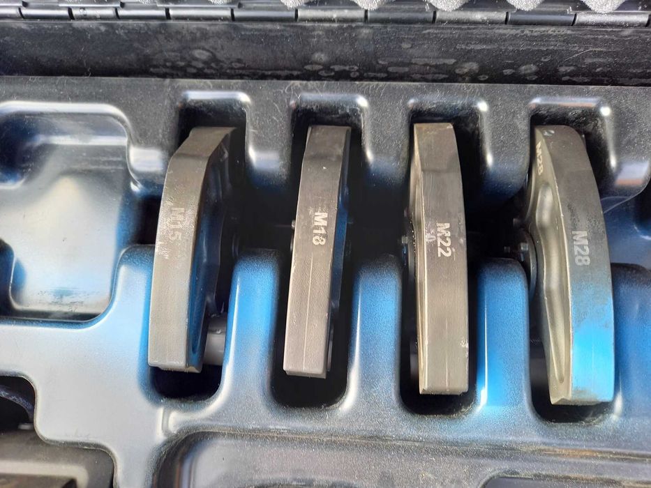 Zaciskarka "KAN-therm") Klauke Mini i szczęki typu M 15-28