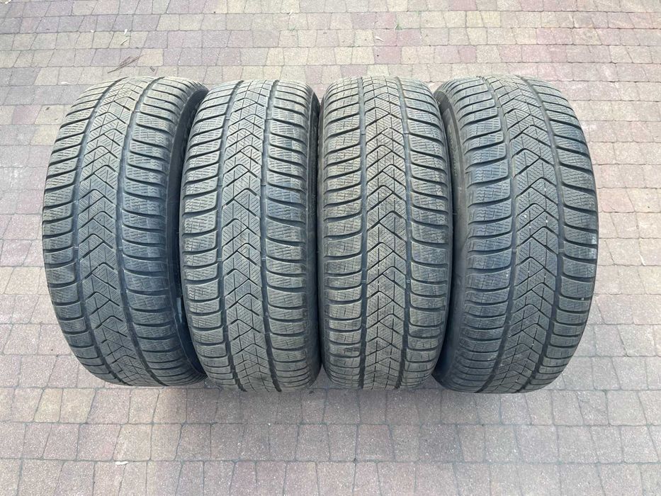 4149. Alufelgi 17" koła zimowe Mercedes Audi A6 Ssangyong Korando 5x112 225/60/17 Pirelli 2024r