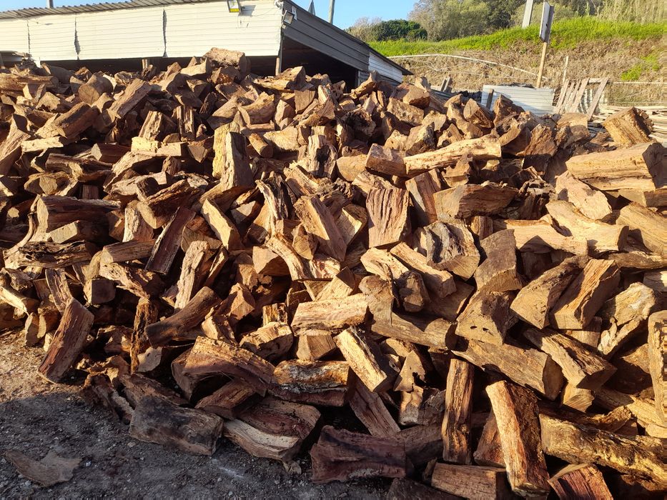 Lenhas  Agostinho com entrega  ao domicílio