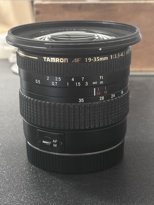 Objetiva Tamron 19-35mm 1:3.5-4.5 para Canon EF