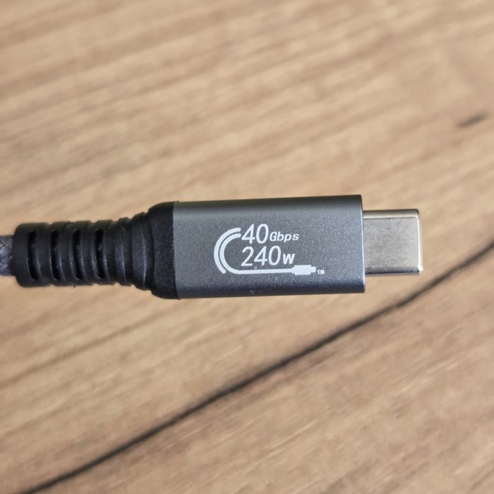 Kabel USB4 / Thunderbolt 40Gbps 240W USB-C – Ekstremalnie szybki!